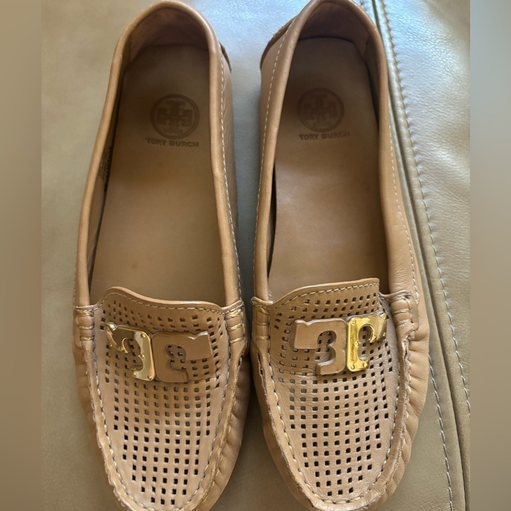 Tory Burch tan flats